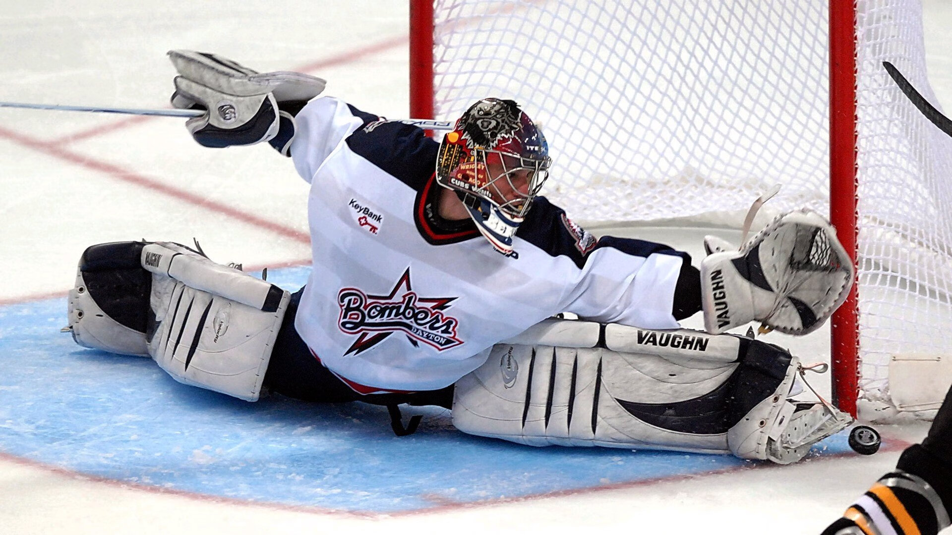 AYX SPORTS-体育总局新闻中心提示夏季训练防暑注意事项，体育暑期训练注意事项