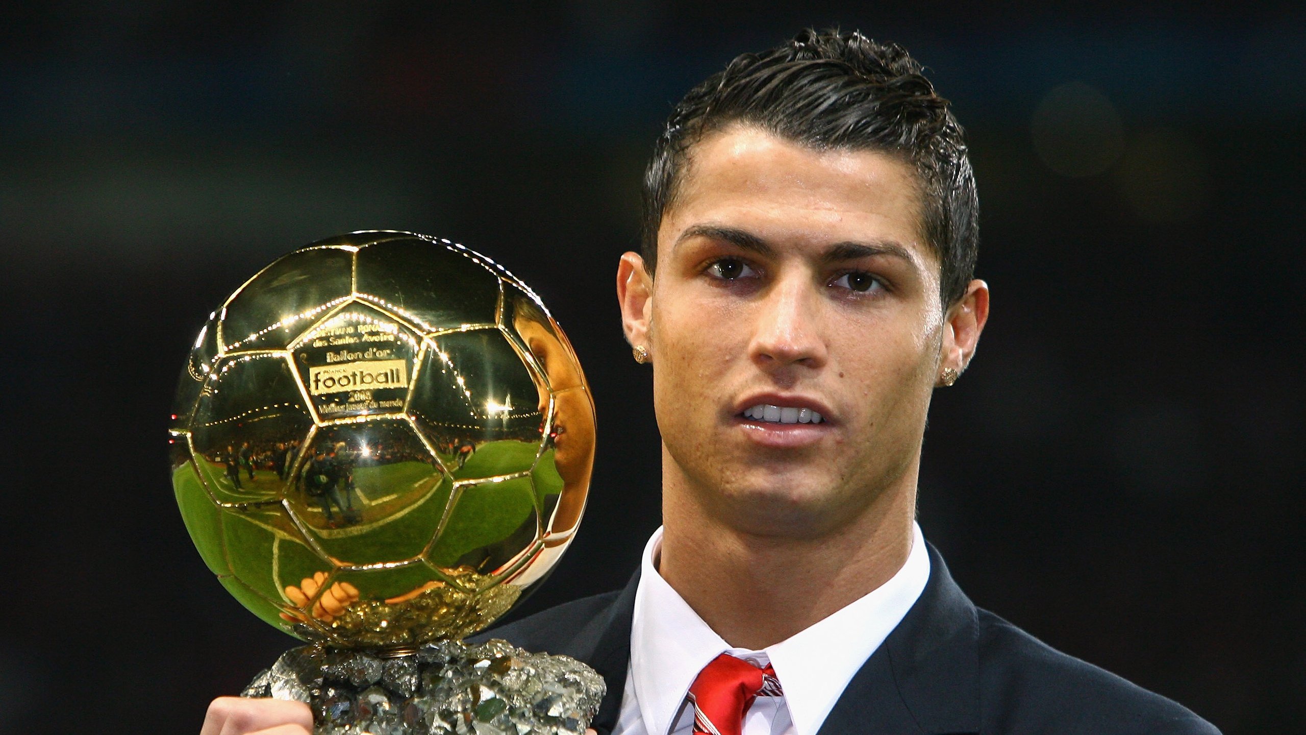 爱游戏官方论坛-福特：逐渐成为全黑队的中流砥柱，带动球队攻防平衡，福特黑色suv图及报价